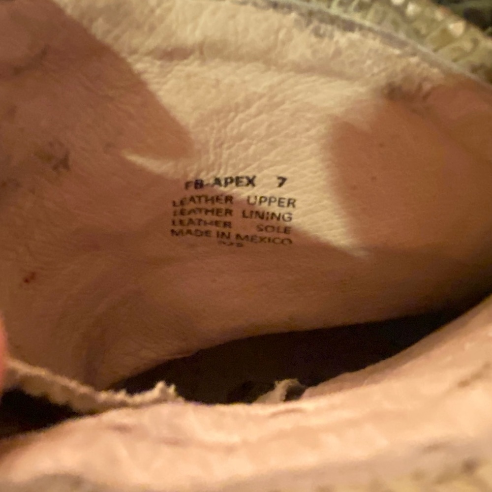 Freebird By Steven Apex Size 7 - image 4